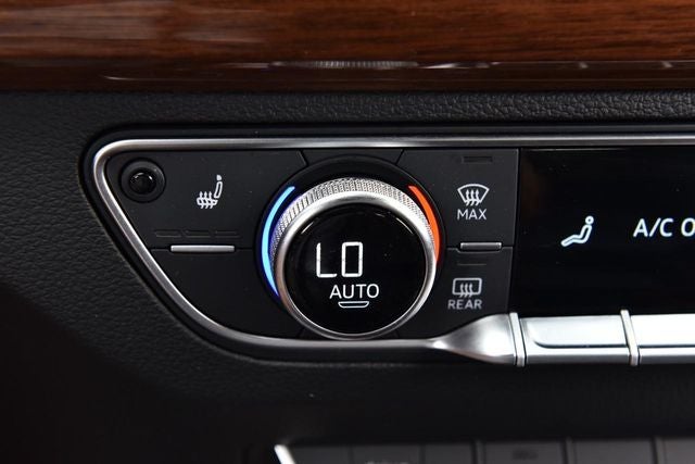 2023 Audi Q5 45 S line Premium quattro