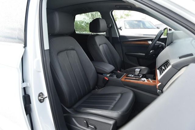 2023 Audi Q5 45 S line Premium quattro