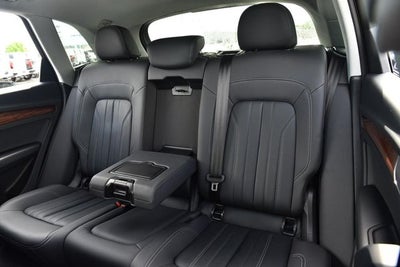 2023 Audi Q5 45 S line Premium quattro