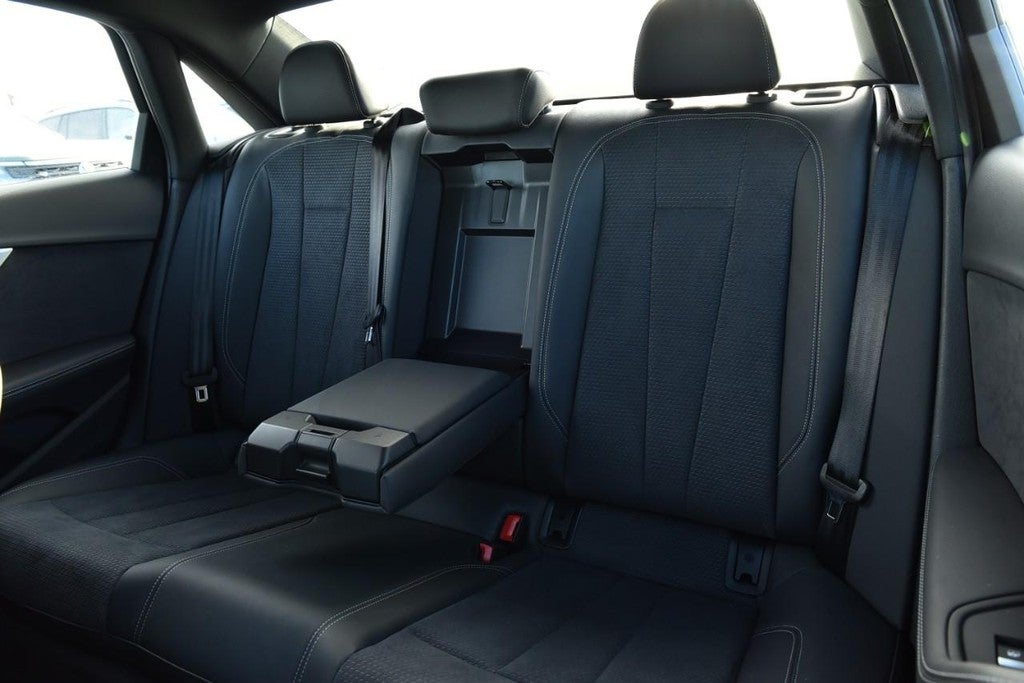 2022 Audi A4 Sedan S line Premium Plus 45 TFSI quattro