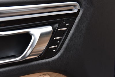 2020 Porsche Macan AWD