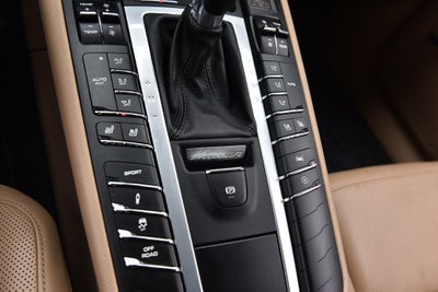 2020 Porsche Macan AWD