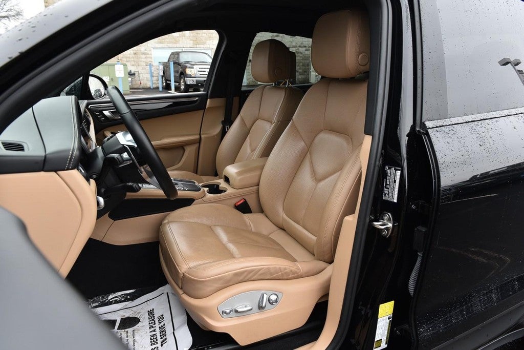 2020 Porsche Macan AWD