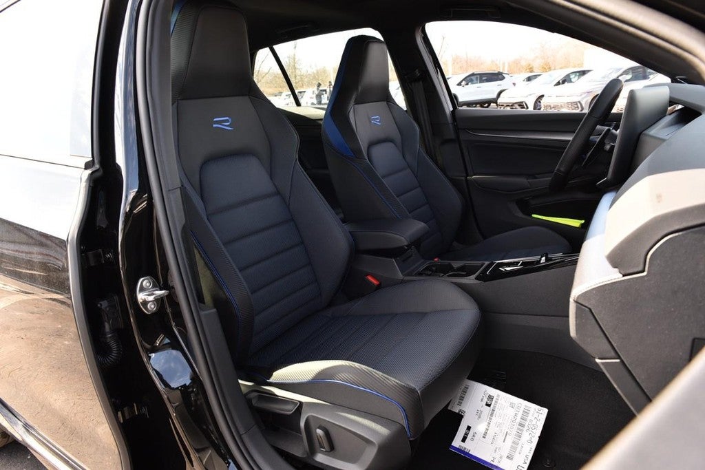 2026 Volkswagen Golf R 2.0T DSG