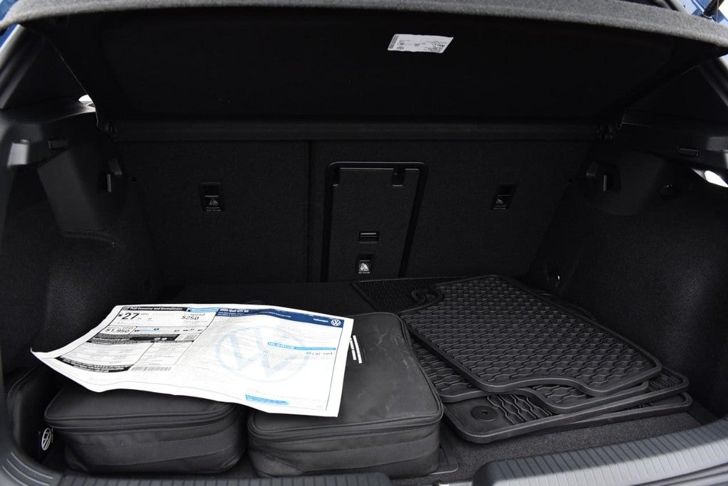 2025 Volkswagen Golf GTI 2.0T SE DSG