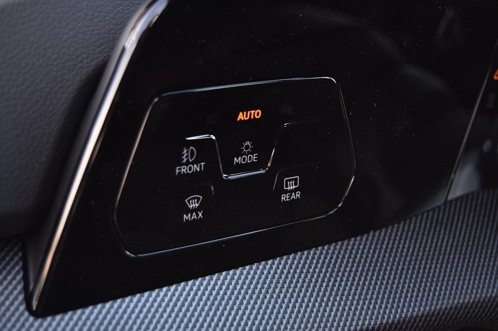 2026 Volkswagen Golf GTI 2.0T SE DSG