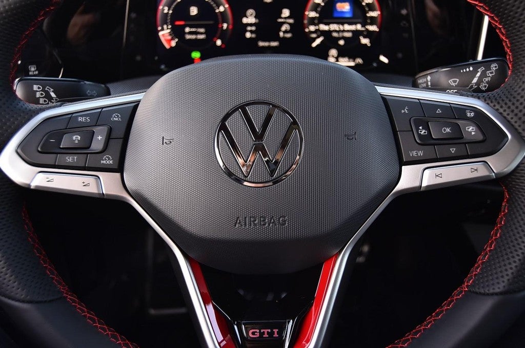 2026 Volkswagen Golf GTI 2.0T SE DSG