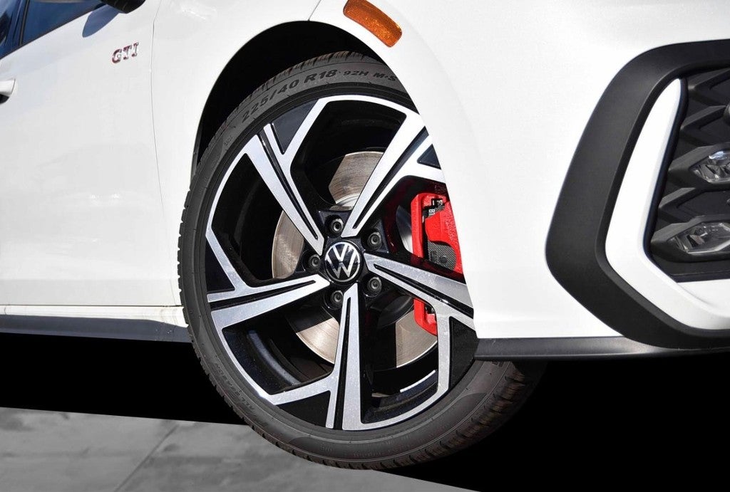 2026 Volkswagen Golf GTI 2.0T SE DSG