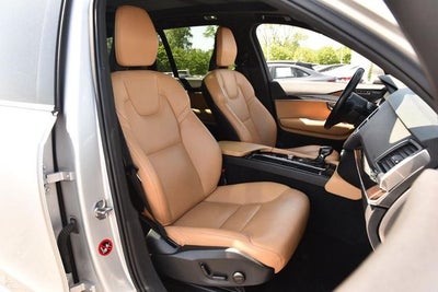 2019 Volvo XC90 T6 Momentum