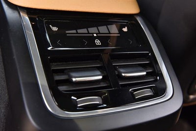 2019 Volvo XC90 T6 Momentum
