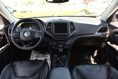 2023 Jeep Cherokee Altitude Lux