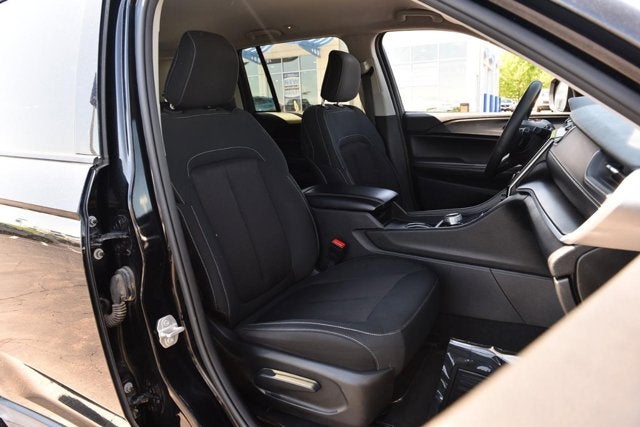 2024 Jeep Grand Cherokee Laredo