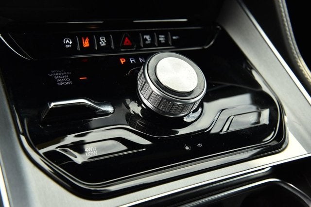 2024 Jeep Wagoneer Series II Carbide