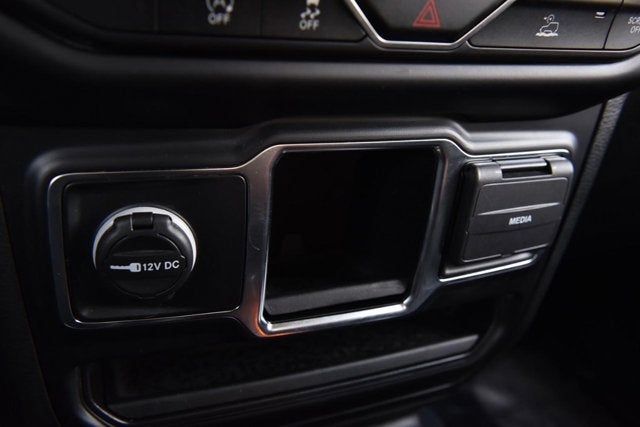 2022 Jeep Gladiator Willys Sport