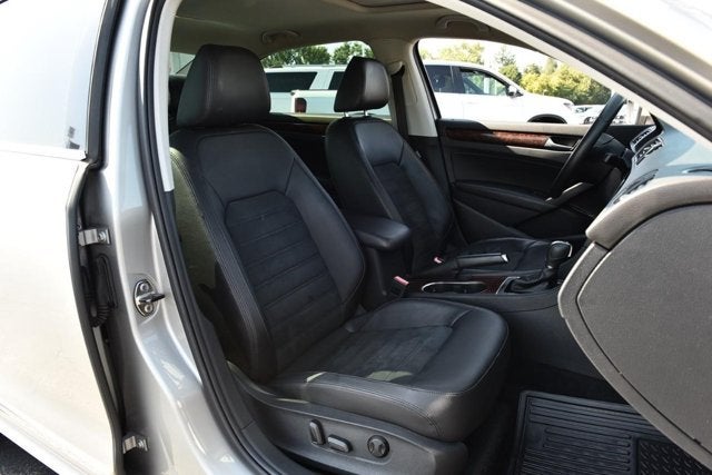 2013 Volkswagen Passat TDI SEL Premium