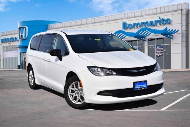 2024 Chrysler Voyager LX