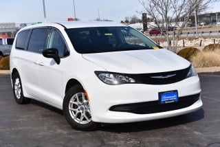 2024 Chrysler Voyager LX