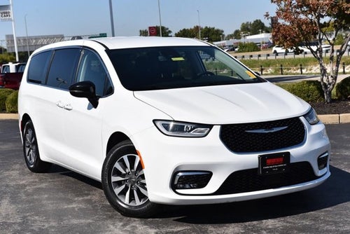 2024 Chrysler Pacifica Hybrid Select