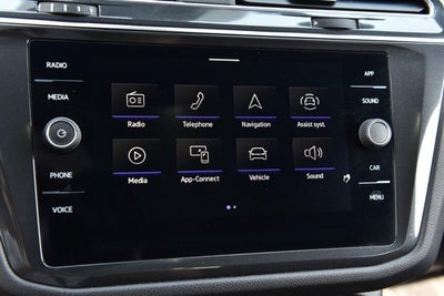2022 Volkswagen Tiguan SE R-Line Black