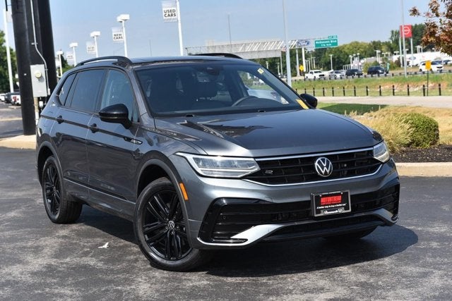 2022 Volkswagen Tiguan SE R-Line Black