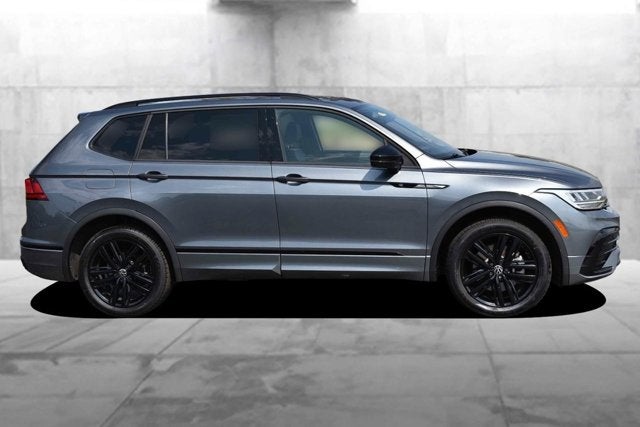 2022 Volkswagen Tiguan SE R-Line Black