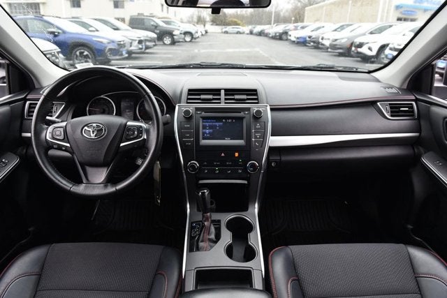 2017 Toyota Camry SE