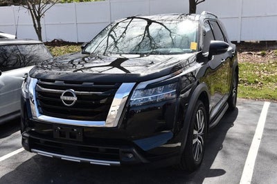 2022 Nissan Pathfinder Platinum