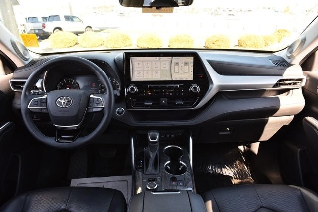 2020 Toyota Highlander Platinum