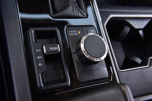 2022 Toyota Tundra 4WD SR5