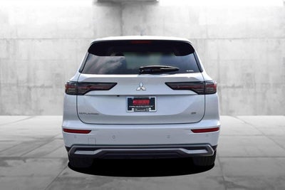 2025 Mitsubishi Outlander SE