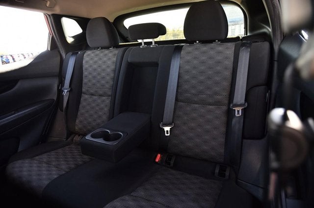 2022 Nissan Rogue Sport SV