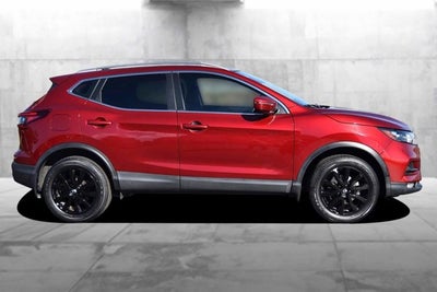 2022 Nissan Rogue Sport SV