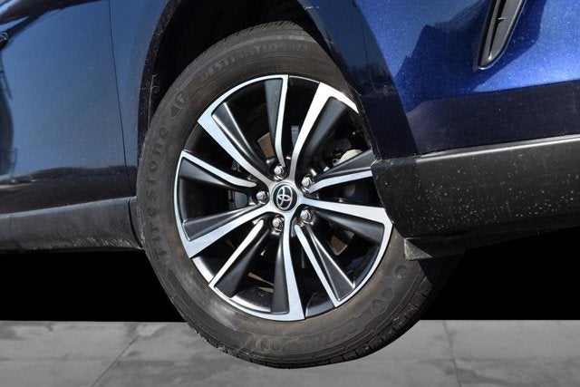 2022 Toyota Venza LE