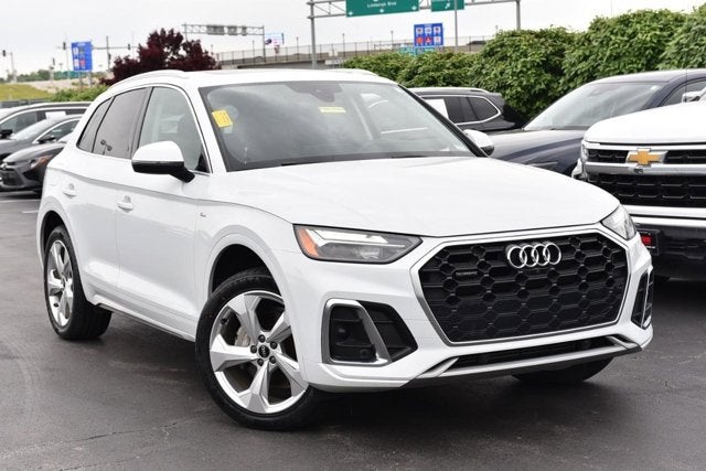 2022 Audi Q5 S line Premium Plus