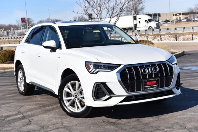 2022 Audi Q3 S line Premium Plus