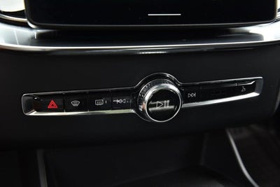 2025 Volvo XC90 Plus