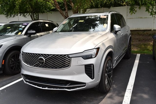 2025 Volvo XC90 Plus