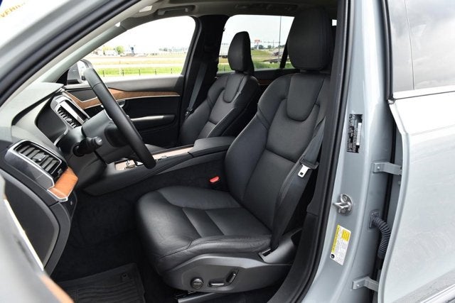 2025 Volvo XC90 Plus