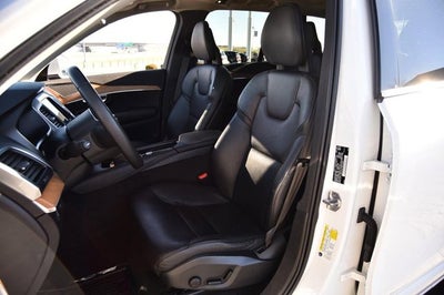 2021 Volvo XC90 Momentum