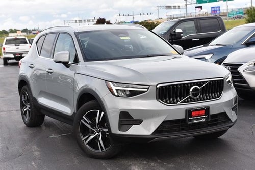 2025 Volvo XC40 Core Bright Theme