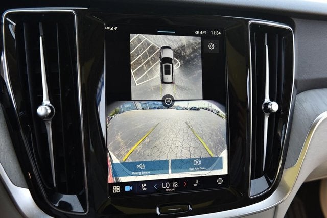2025 Volvo V60 Cross Country Plus