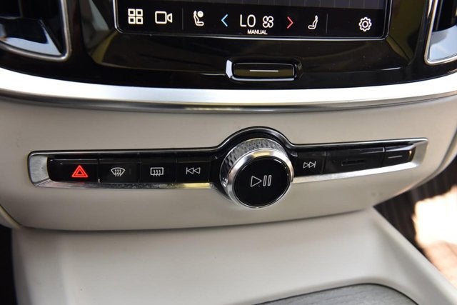 2025 Volvo V60 Cross Country Plus