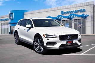 2025 Volvo V60 Cross Country Plus