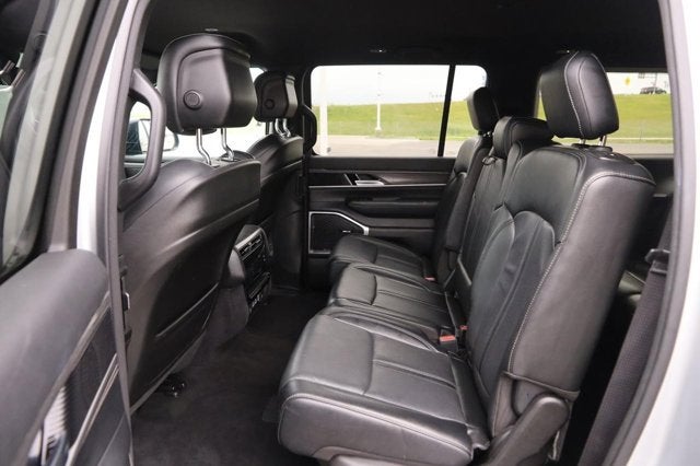 2023 Jeep Wagoneer L Series II