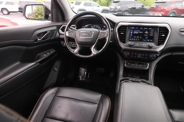 2022 GMC Acadia AT4