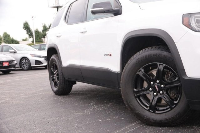 2022 GMC Acadia AT4