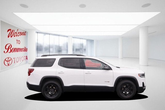 2022 GMC Acadia AT4