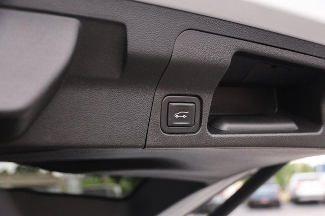 2022 GMC Acadia AT4