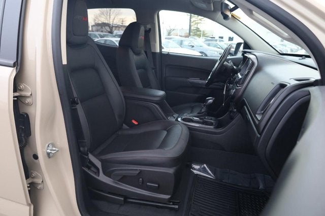 2022 GMC Canyon 4WD AT4 w/Leather