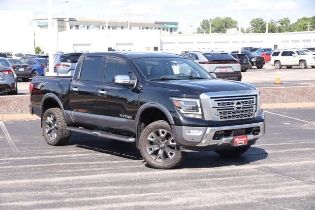 2023 Nissan Titan Platinum Reserve